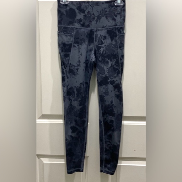 Danskin Women’s High Rise Tie Dye Crinkle Gray Activewear Leggings Size Small - Picture 1 of 13